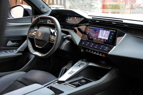 Peugeot_308_036