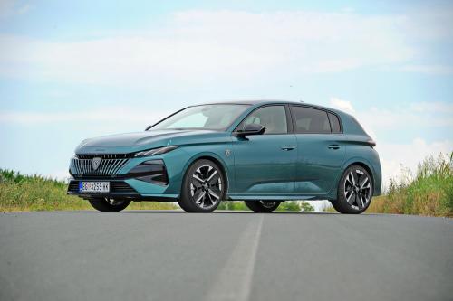 Test – Peugeot 308 Hybrid // Foto©: Dmotion.rs