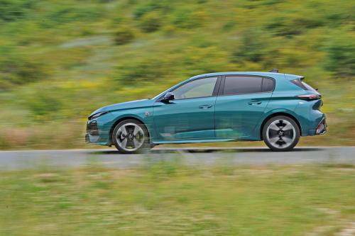 Test – Peugeot 308 Hybrid // Foto©: Dmotion.rs