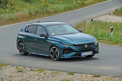 Test – Peugeot 308 Hybrid // Foto©: Dmotion.rs