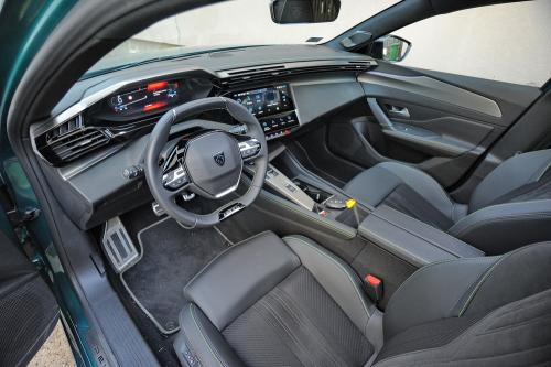 Test – Peugeot 308 Hybrid // Foto©: Dmotion.rs