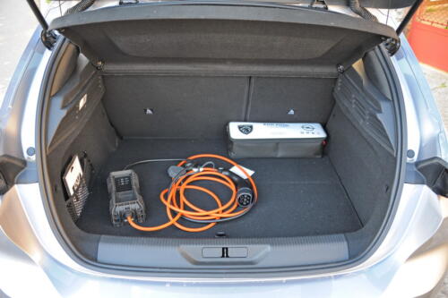 Peugeot_308_PHEV_013