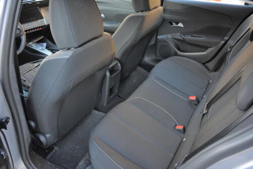Peugeot_308_PHEV_017