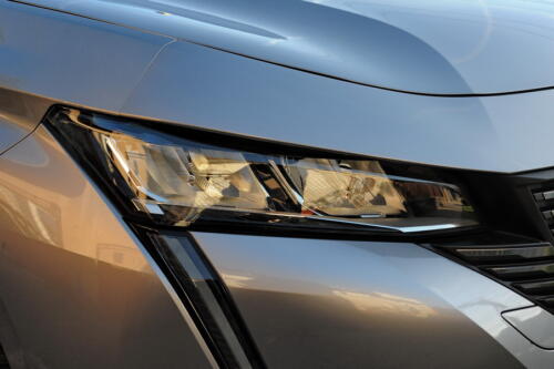 Peugeot_308_PHEV_028