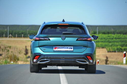 Peugeot_308_SW_003