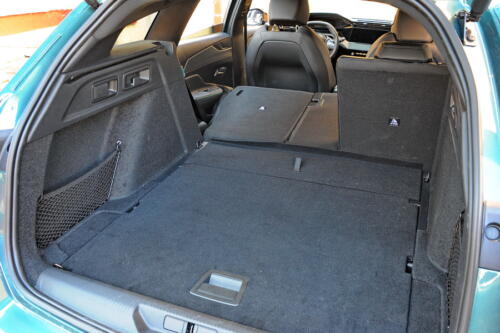 Peugeot_308_SW_037