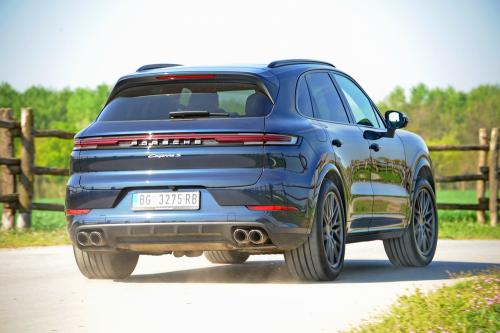 Test - Porsche Cayenne S // Foto: Dmotion.rs