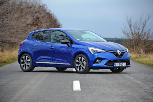 Renault_Clio_ETech_01