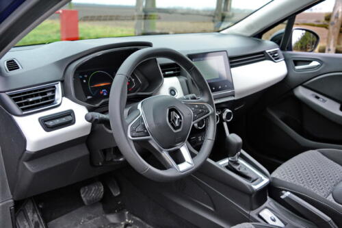 Renault_Clio_ETech_10