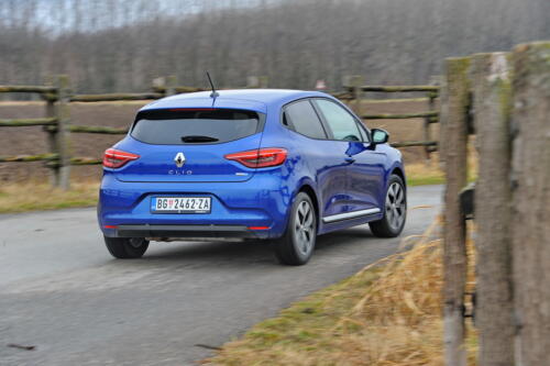 Renault_Clio_ETech_25