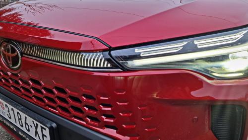 Test_Toyota_Corolla_Cross_005_resize