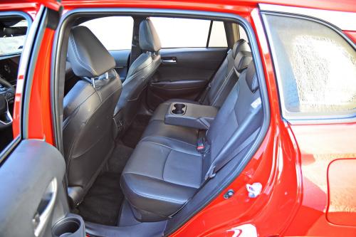 Test_Toyota_Corolla_Cross_009_resize