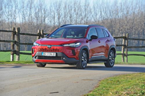 Test_Toyota_Corolla_Cross_028_resize