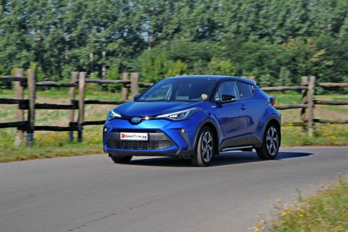 Toyota_CH-R_15_resize