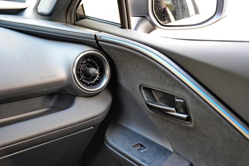 Toyota_CHR_PHEV_2024_024_resize