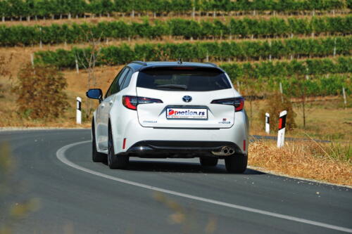 Toyota_Corolla_TS_Sport_GR_010