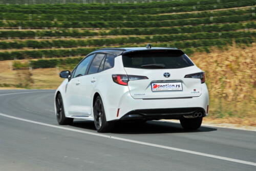 Toyota_Corolla_TS_Sport_GR_012