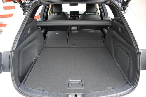 Toyota_Corolla_TS_Sport_GR_024