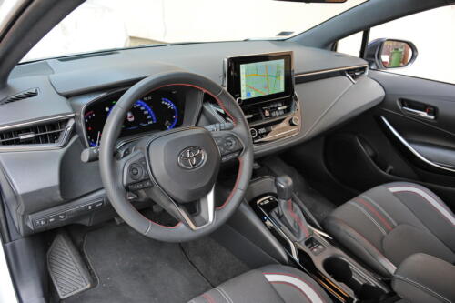 Toyota_Corolla_TS_Sport_GR_033