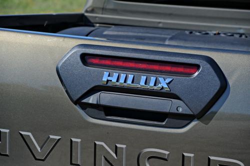 Toyota_Hilux_2021_28