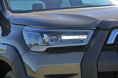 Toyota_Hilux_2021_30