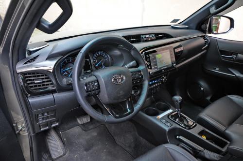 Toyota_Hilux_2021_42
