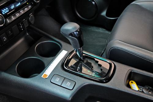 Toyota_Hilux_2021_44