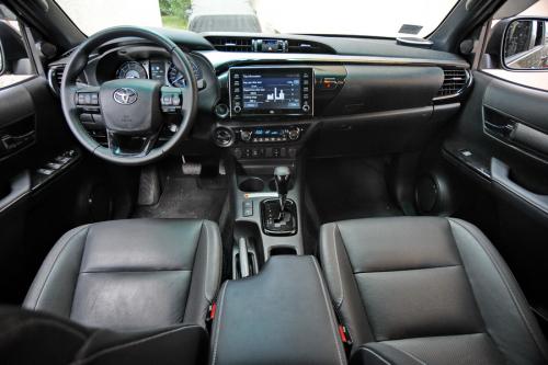 Toyota_Hilux_2021_52