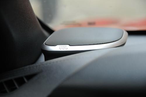 Test Toyta Hilux 2.8 Invincible Hybrid