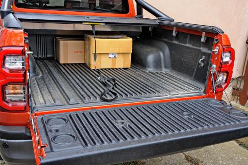 Test Toyta Hilux 2.8 Invincible Hybrid