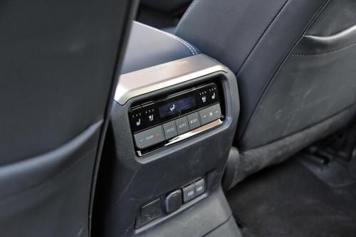 Test - Toyota Land Cruiser 250 / Foto © Dmotion.rs