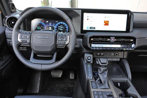 Test - Toyota Land Cruiser 250 / Foto © Dmotion.rs