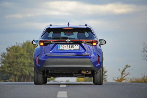 Toyota_Yaris_Cross_Hybrid_2025_005_resize