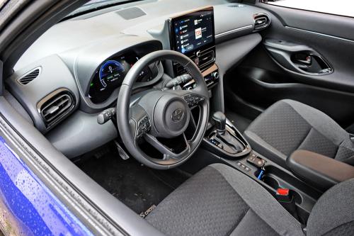 Toyota_Yaris_Cross_Hybrid_2025_020_resize