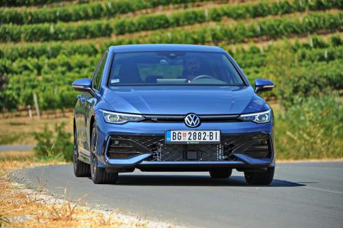 Test Volkswagen Golf 8 1.5 TSI R-Line