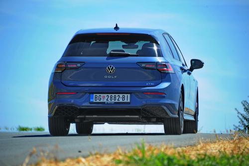 Test Volkswagen Golf 8 1.5 TSI R-Line