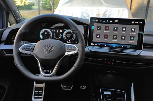 Test Volkswagen Golf 8 1.5 TSI R-Line