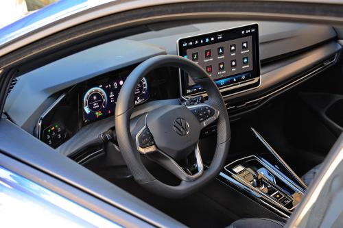 Test Volkswagen Golf 8 1.5 TSI R-Line