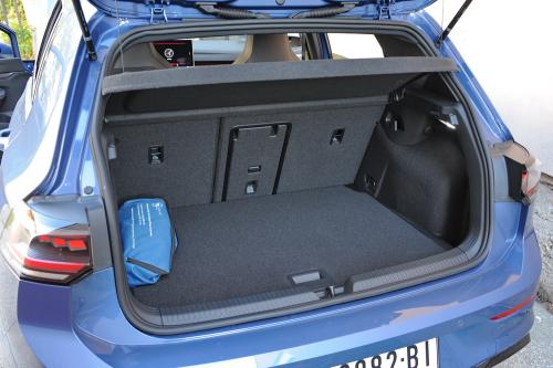 Test Volkswagen Golf 8 1.5 TSI R-Line