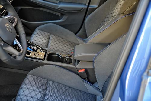 Test Volkswagen Golf 8 1.5 TSI R-Line