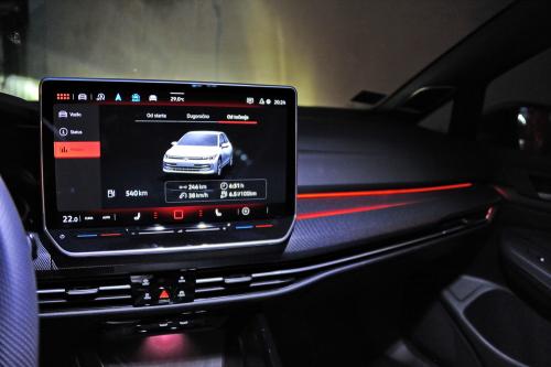 Test Volkswagen Golf 8 1.5 TSI R-Line