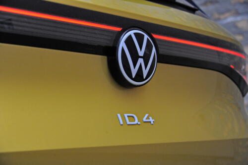 Volkswagen_ID_4018