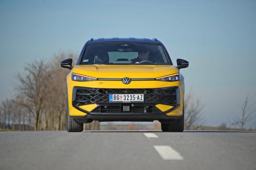 Volkswagen T-Roc 1.5 eTSI // Foto: Dmotion.rs