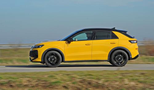 Volkswagen T-Roc 1.5 eTSI // Foto: Dmotion.rs