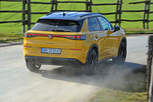 Volkswagen T-Roc 1.5 eTSI // Foto: Dmotion.rs