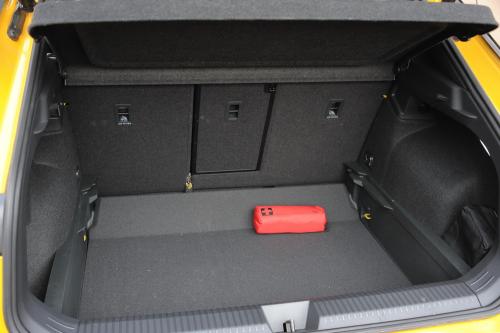 Volkswagen T-Roc 1.5 eTSI // Foto: Dmotion.rs