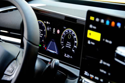 Volkswagen T-Roc 1.5 eTSI // Foto: Dmotion.rs