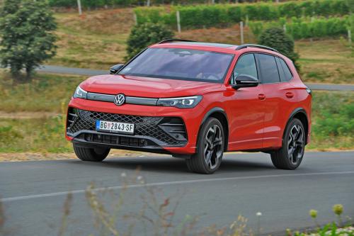 Volkswagen_Tiguan_2024_Foto_Dmotion_017_resize