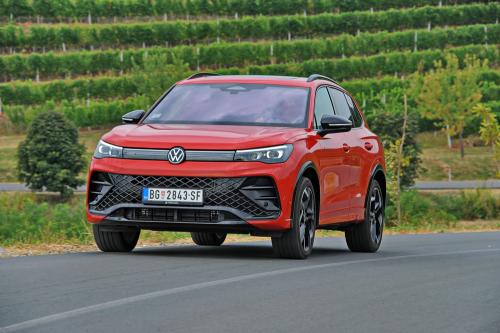 Volkswagen_Tiguan_2024_Foto_Dmotion_019_resize