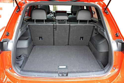 Volkswagen_Tiguan_2024_Foto_Dmotion_022_resize